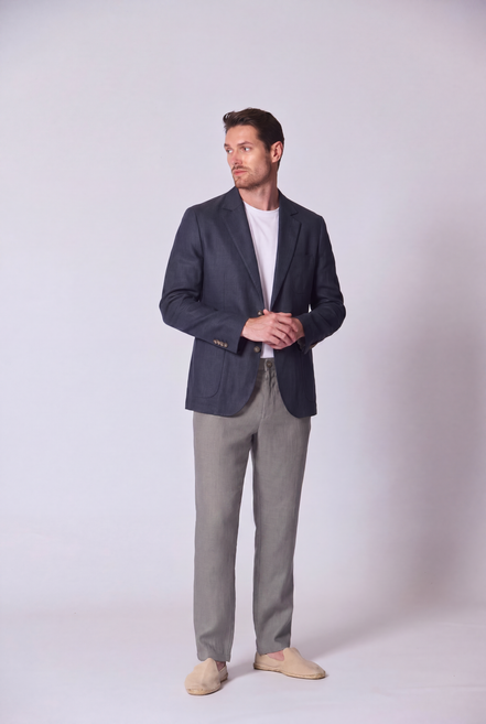 Blazer Linen Klasik Biru Dongker yang Disesuaikan