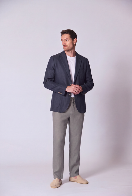 Blazer Linen Klasik Biru Dongker yang Disesuaikan