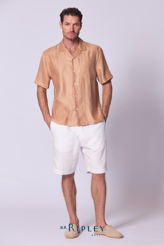 Camisa de lino estilo campestre en color paja