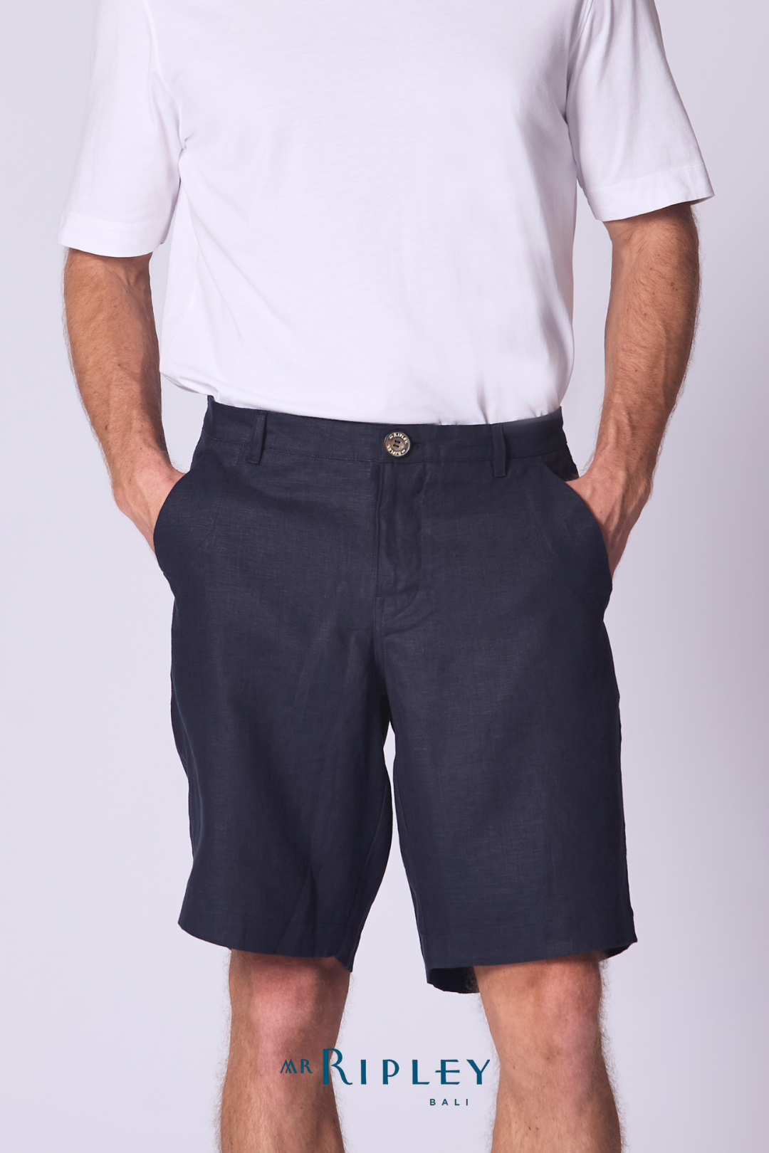 Classic Linen Short in Navy