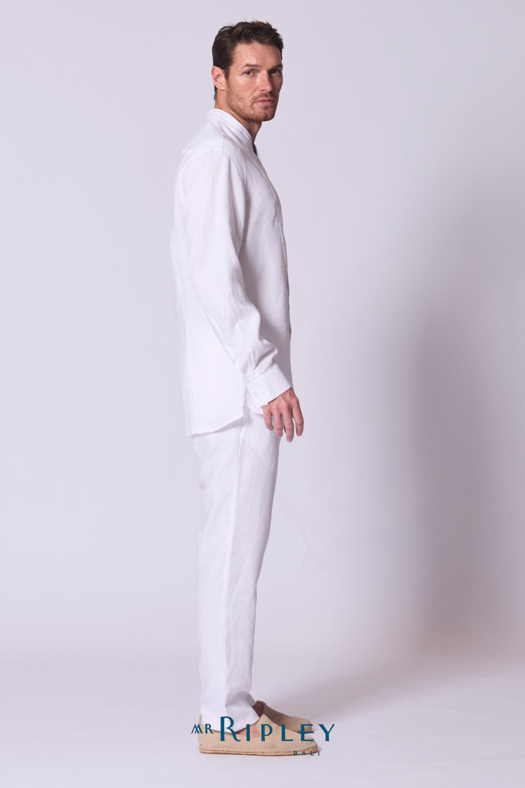 Linen Mandarin Collar Shirt in White