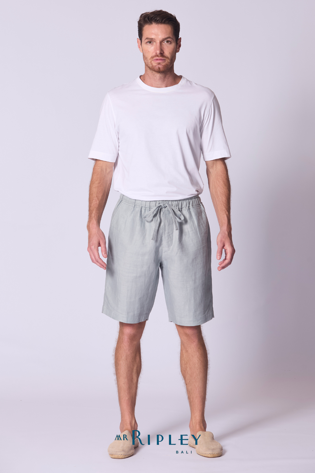 Relaxed Linen Short in Dove Grey