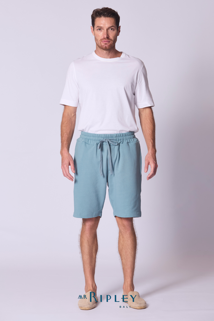 Pantalón corto de felpa francesa relajado en azul Capri