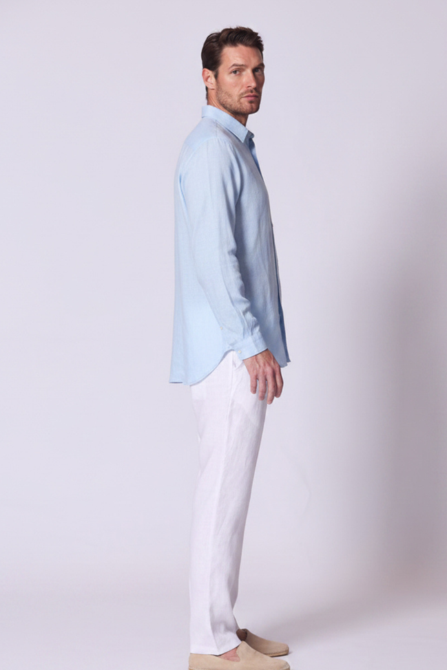 Camisa clásica de lino de manga larga en Chambray