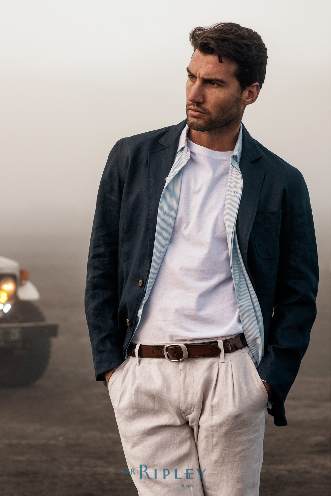 Classic Unstructured Linen Blazer